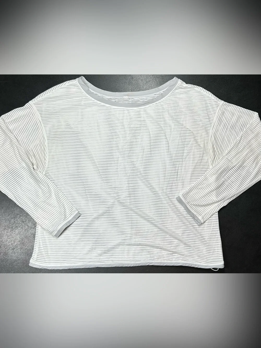 Lululemon Women's Size L Lean In Long Sleeve White Breathable Stretch Shirt